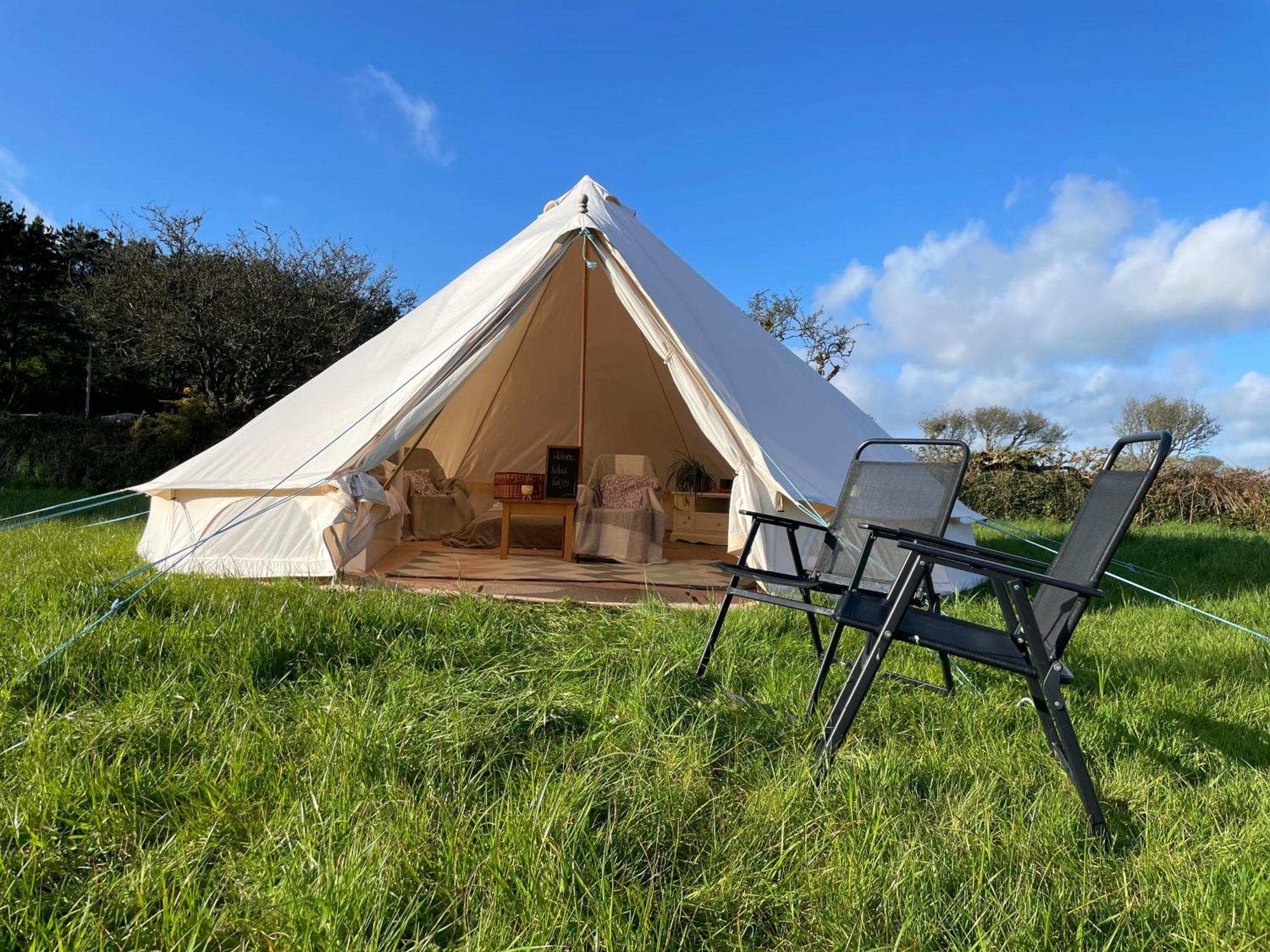Trevena Cross Glamping & Camping 赫尔斯顿 外观 照片