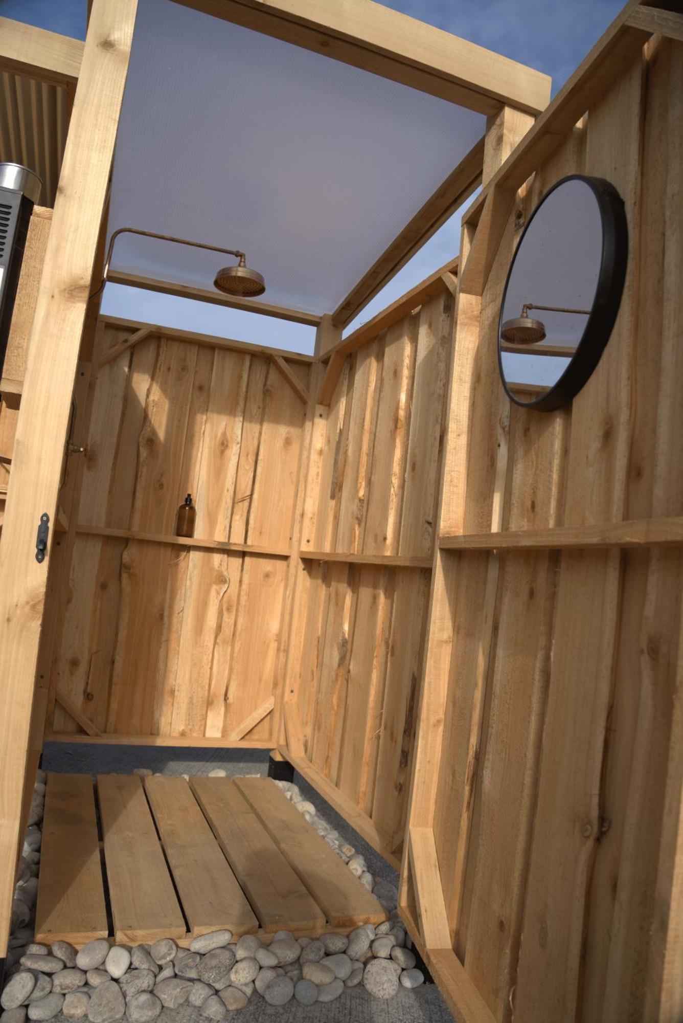 Trevena Cross Glamping & Camping 赫尔斯顿 外观 照片