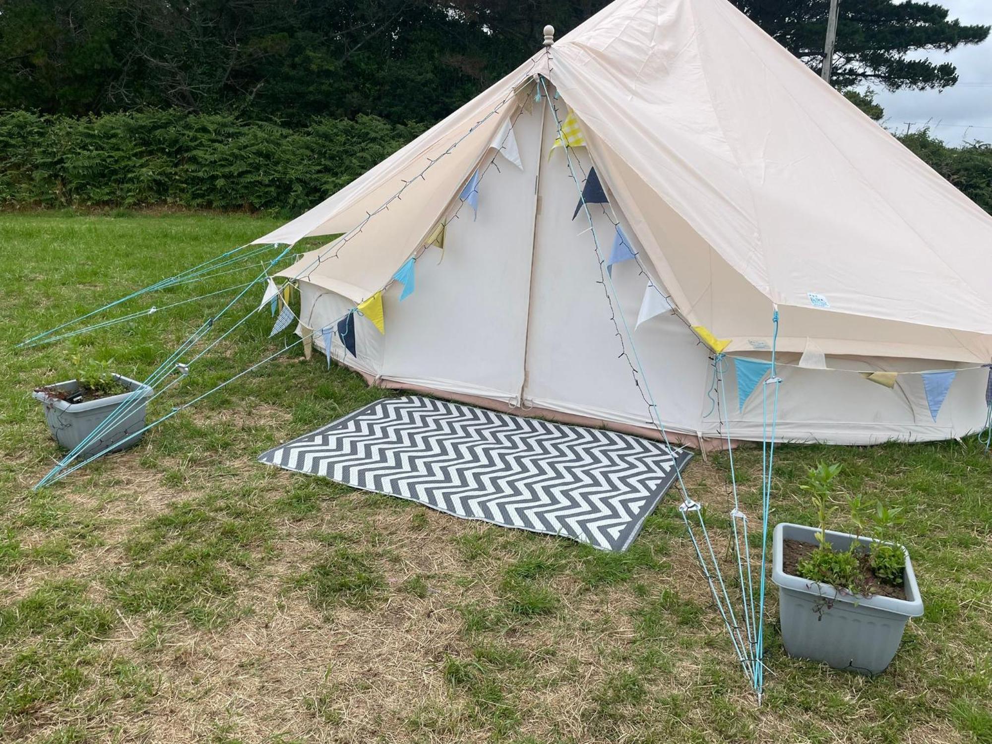 Trevena Cross Glamping & Camping 赫尔斯顿 外观 照片
