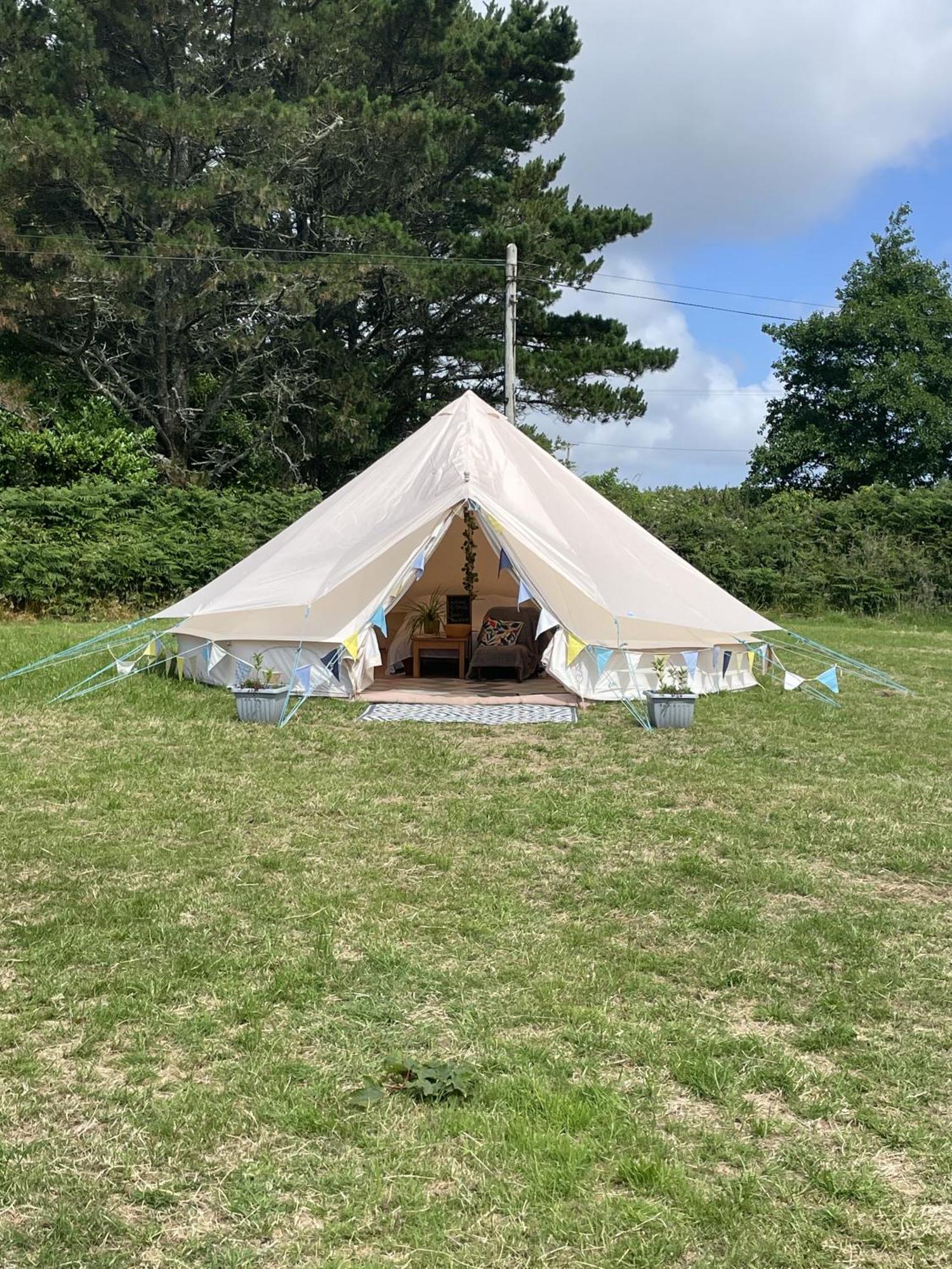 Trevena Cross Glamping & Camping 赫尔斯顿 外观 照片